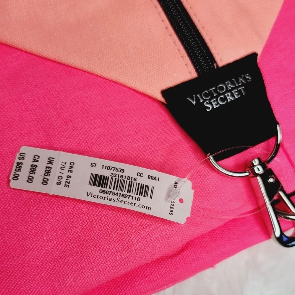 Limited Edition NWT Victoria Secret V-shaped string backpack bag